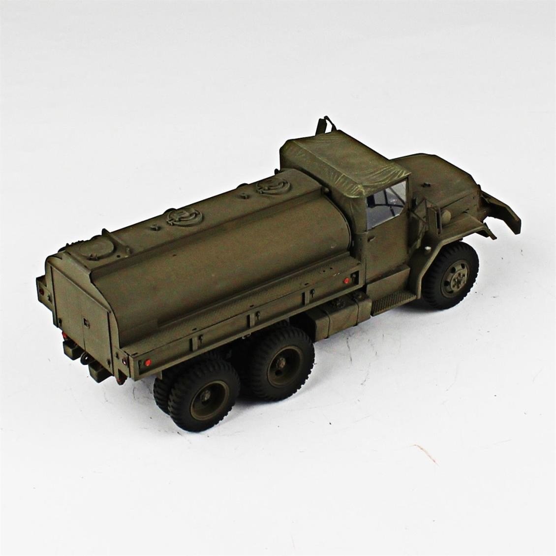 QD222 1/35 M49A2 REO Yakıt Tankeri, AFV Club, Sergilemeye Hazır Plastik Tank Modeli