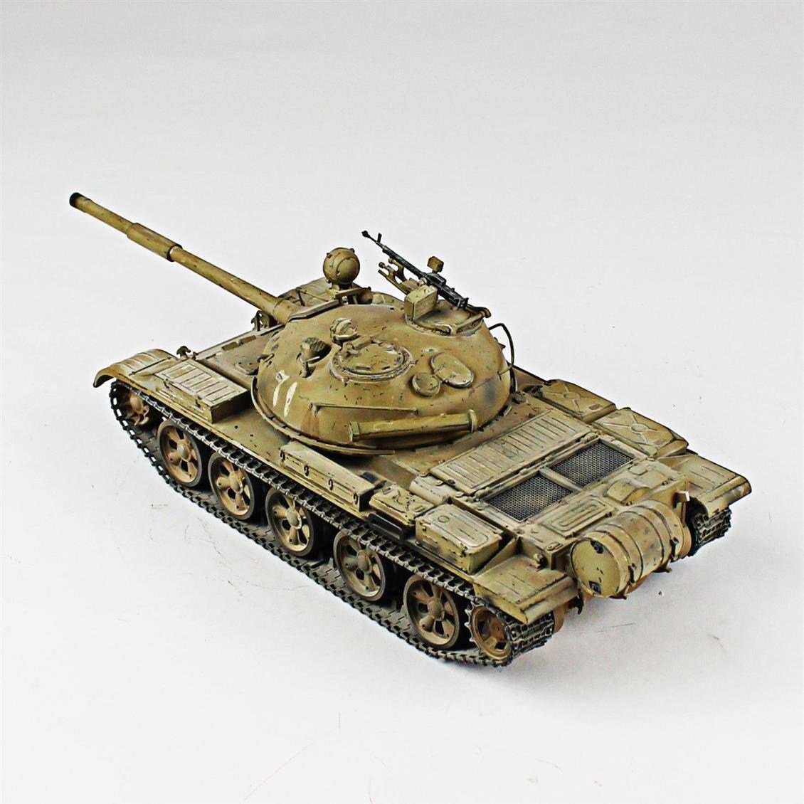 QD228 1/35 T-55, Italeri, Sergilemeye Hazır Plastik Tank Modeli