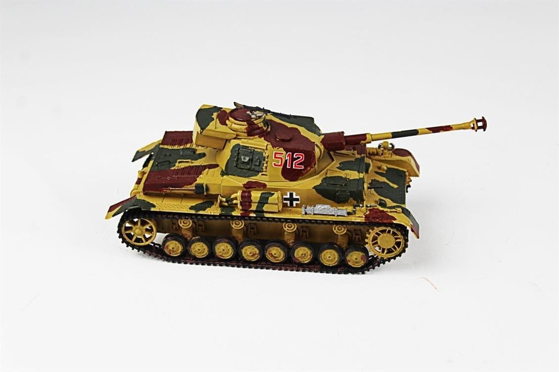 QD230 1/35 Panzer IV, Academy, Sergilemeye Hazır Plastik Tank Modeli