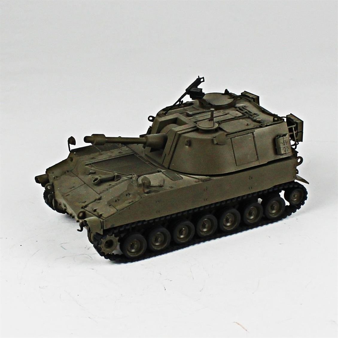 QD238 1/35 M108, AFV Club, Sergilemeye Hazır Plastik Tank Modeli