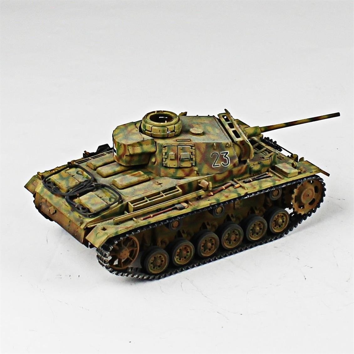 QD241 1/35 Panzer III, Academy, Sergilemeye Hazır Plastik Tank Modeli