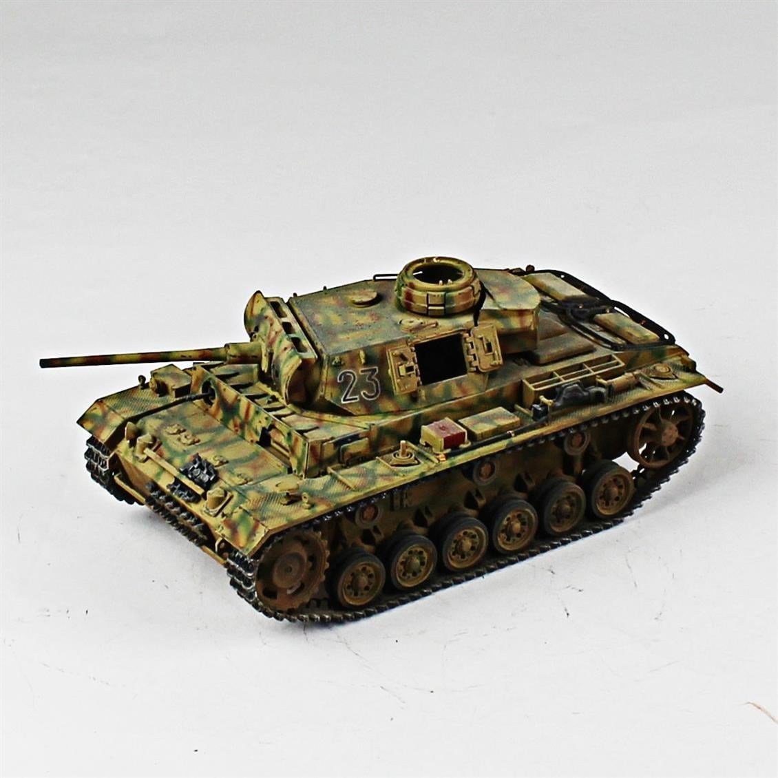 QD241 1/35 Panzer III, Academy, Sergilemeye Hazır Plastik Tank Modeli