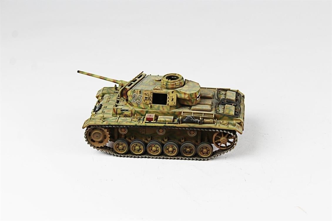 QD241 1/35 Panzer III, Academy, Sergilemeye Hazır Plastik Tank Modeli