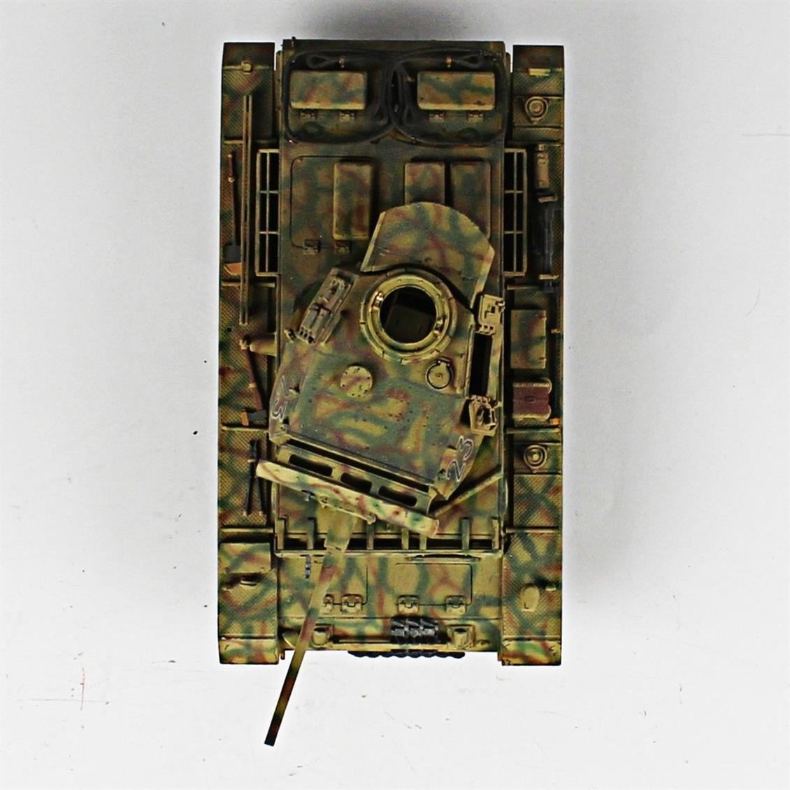 QD241 1/35 Panzer III, Academy, Sergilemeye Hazır Plastik Tank Modeli