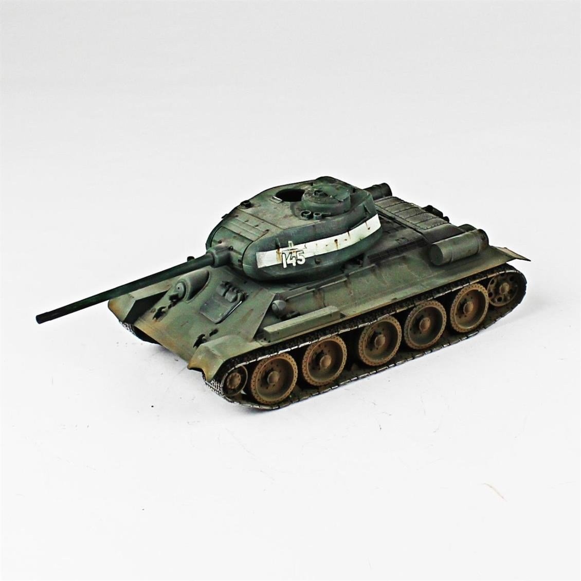 QD244 1/35 T-34/85, Tamiya, Sergilemeye Hazır Plastik Tank Modeli