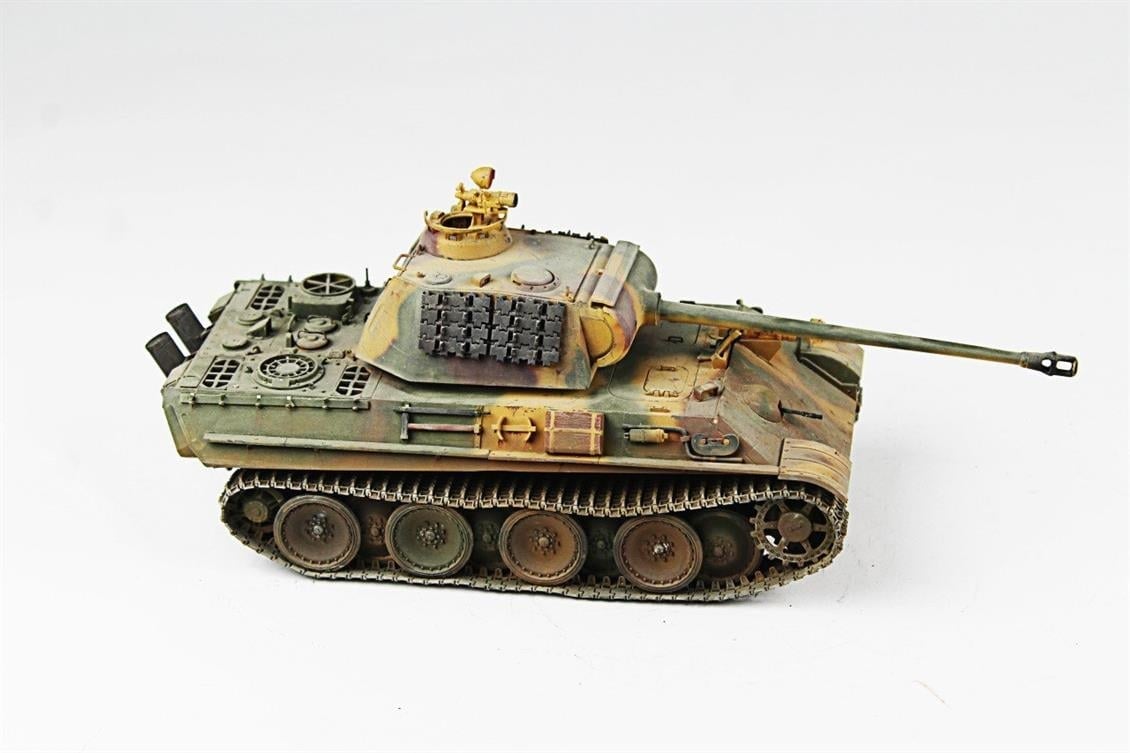 QD247 1/35 Panther, Tamiya, Sergilemeye Hazır Plastik Tank Modeli