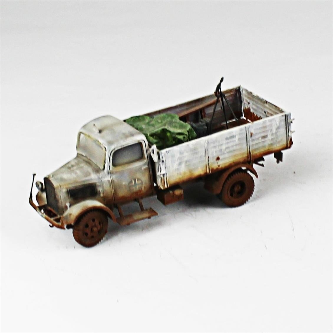 QD249 1/35 Mercedes-Benz Kamyon, Italeri, Sergilemeye Hazır Plastik Tank Modeli