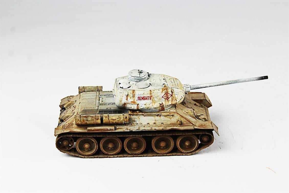 QD254 1/35 T-34/85, Tamiya, Sergilemeye Hazır Plastik Tank Modeli