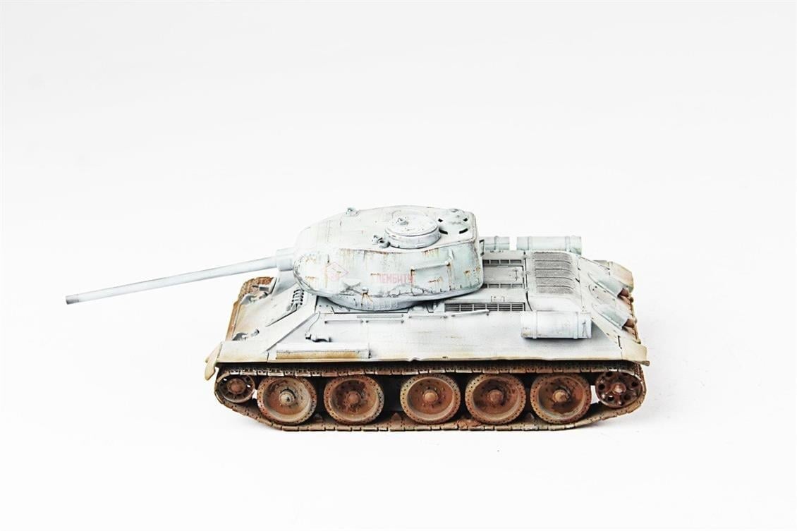 QD255 1/35 T-34/85, Tamiya, Sergilemeye Hazır Plastik Tank Modeli