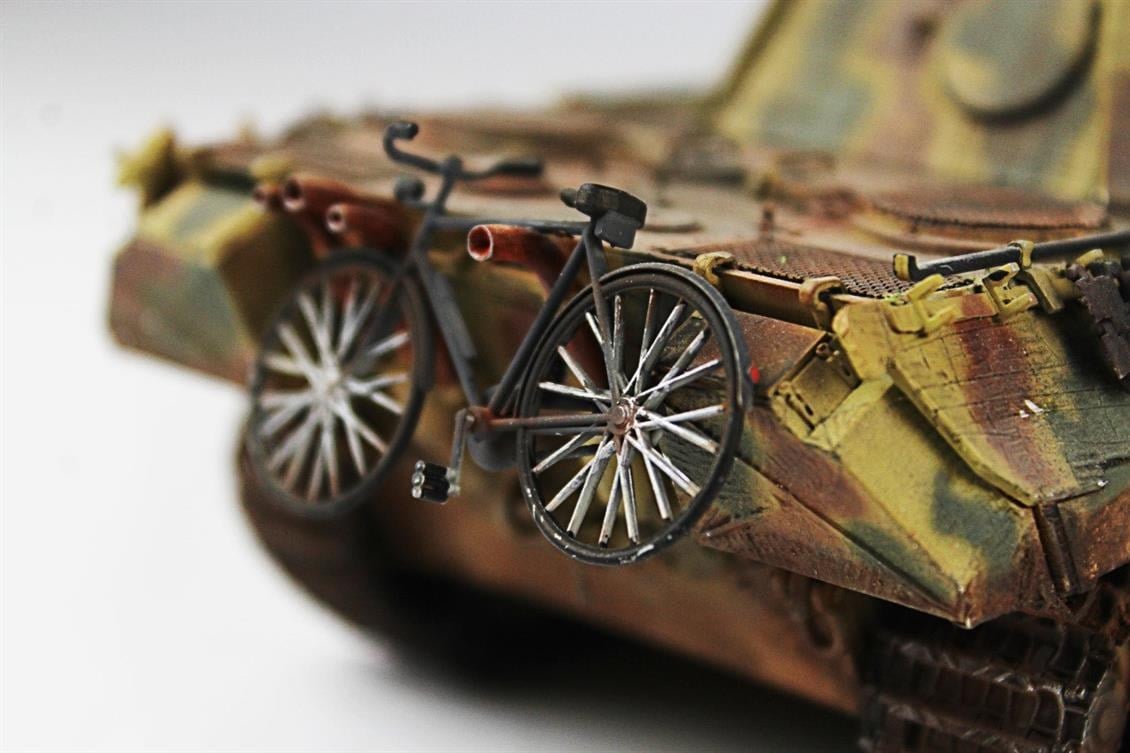 QD257 1/35 Panther, Tamiya, Sergilemeye Hazır Plastik Tank Modeli