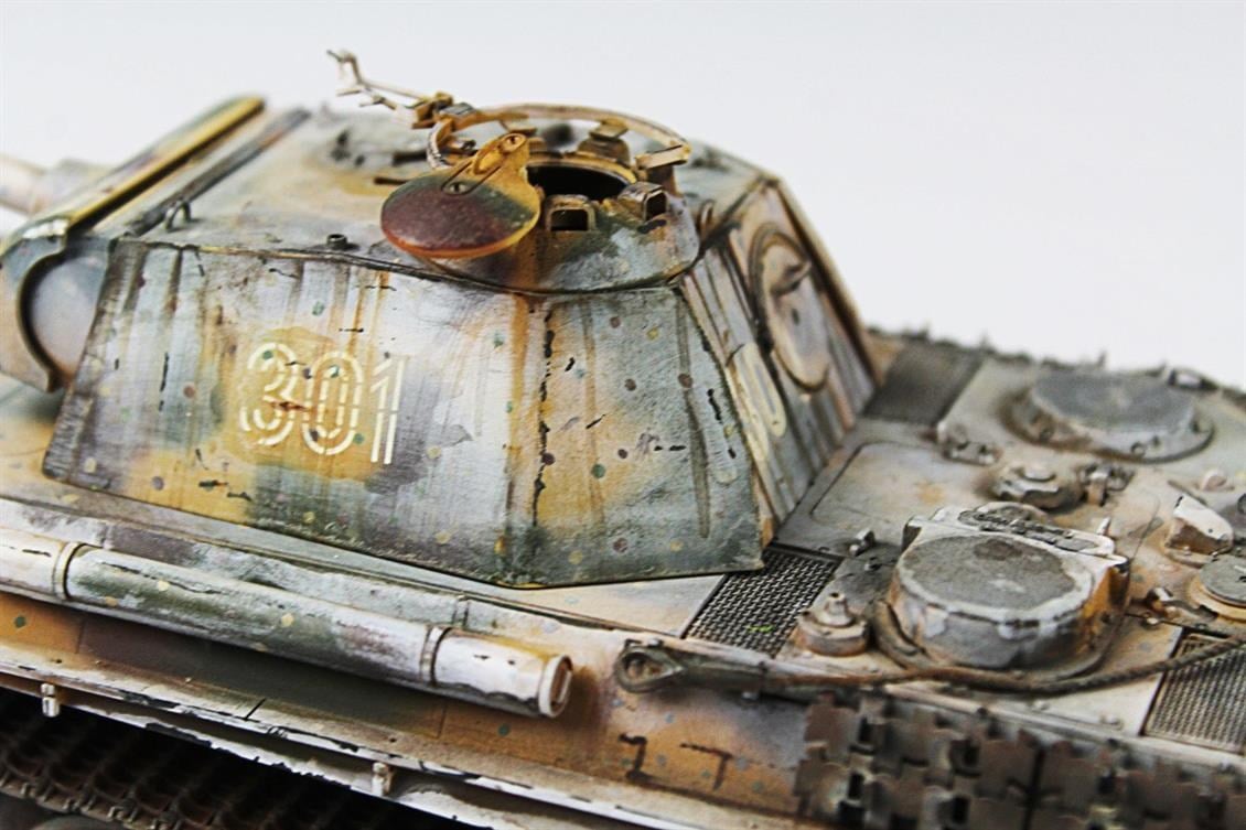 QD260 1/35 Panther, Tamiya, Sergilemeye Hazır Plastik Tank Modeli