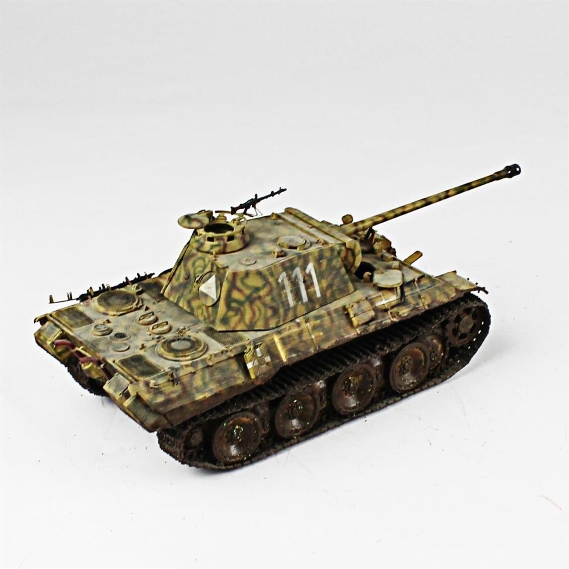 QD262 1/35 Zimmeritli Panther, Italeri, Sergilemeye Hazır Plastik Tank Modeli