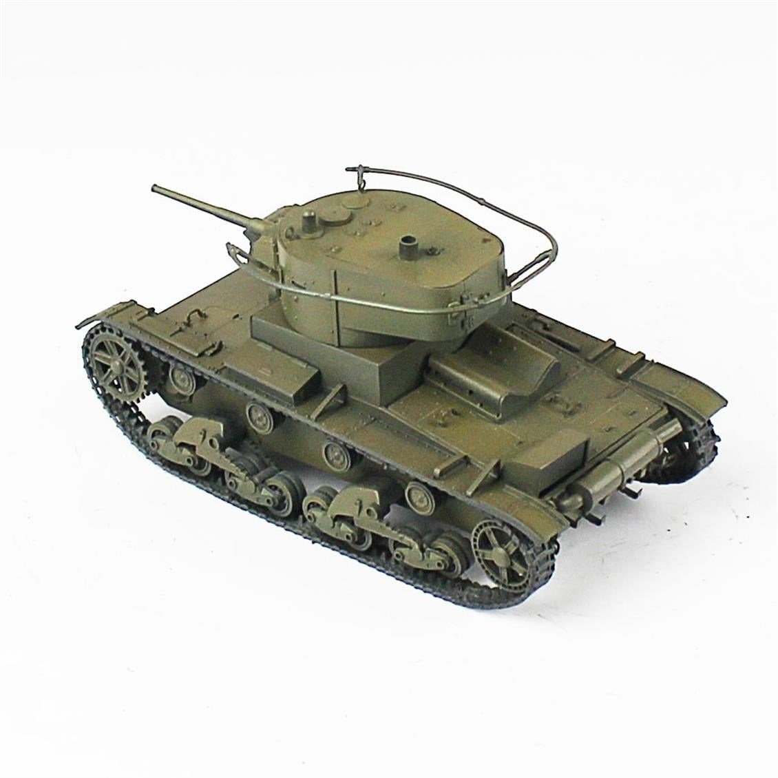 QD266 1/35 BT-7, Zvezda, Sergilemeye Hazır Plastik Tank Modeli