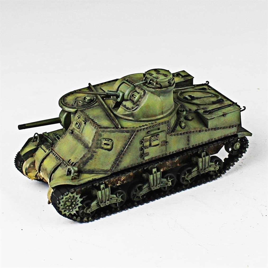 QD269 1/35 M3 Lee, Tamiya, Sergilemeye Hazır Plastik Tank Modeli