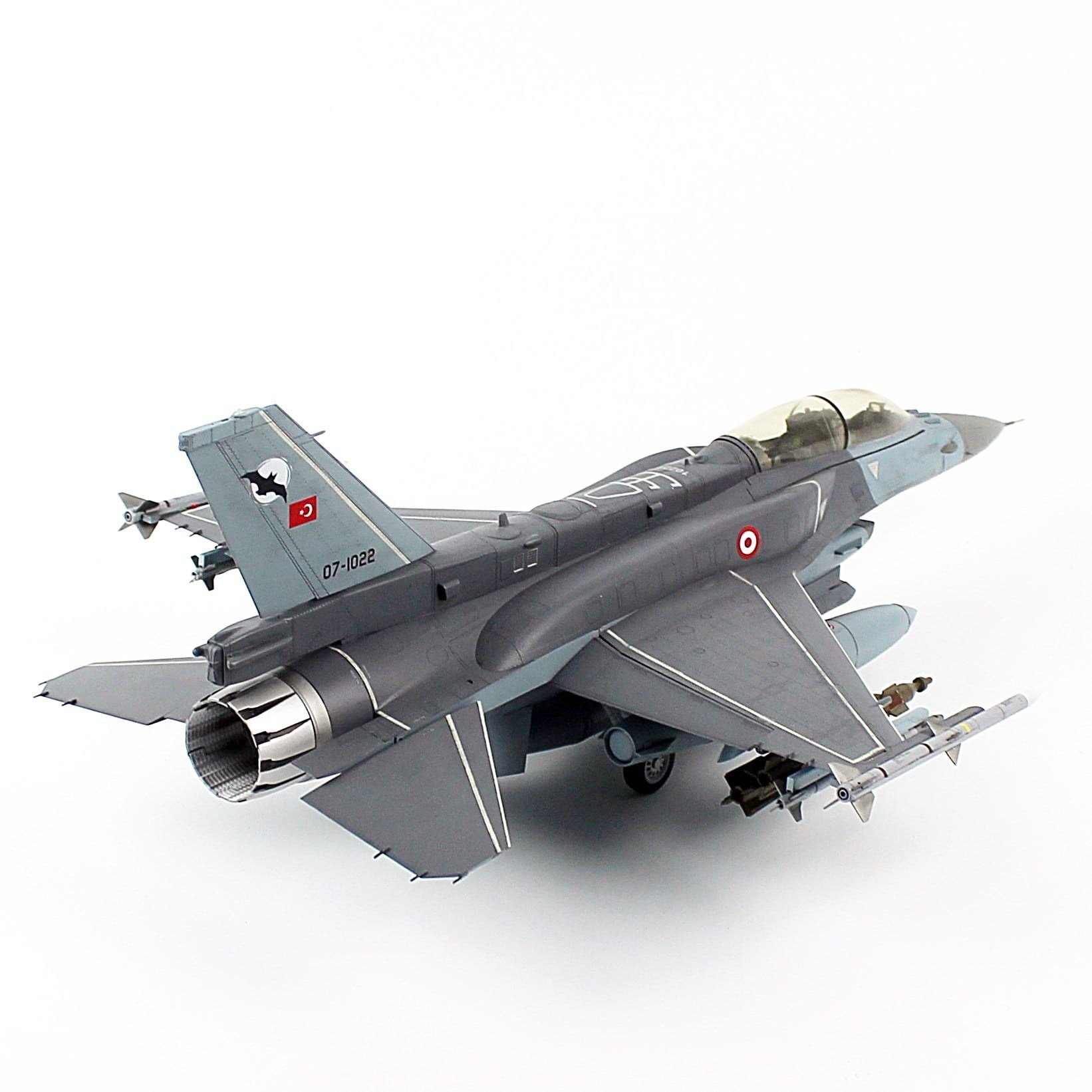 QD606 1/32 Ölçek, F-16D Savaşan Şahin, Yarasa Kartal- Bandırma, Sergilemeye Hazır Plastik Uçak Modeli
