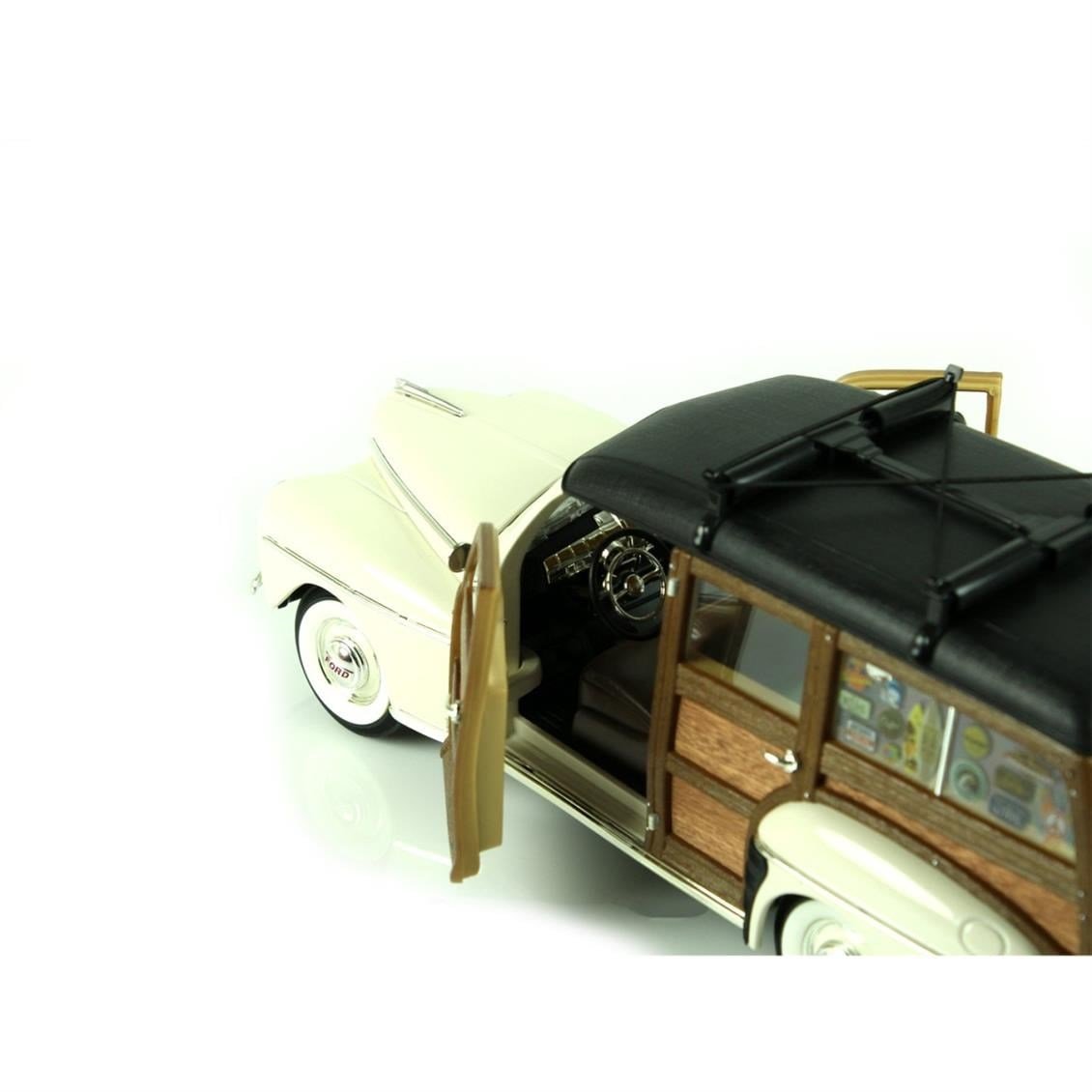 Road Signature 20028 1/18 Ölçek, 1948 Ford Woody, Cream, Sergilemeye Hazır Metal Araba Modeli