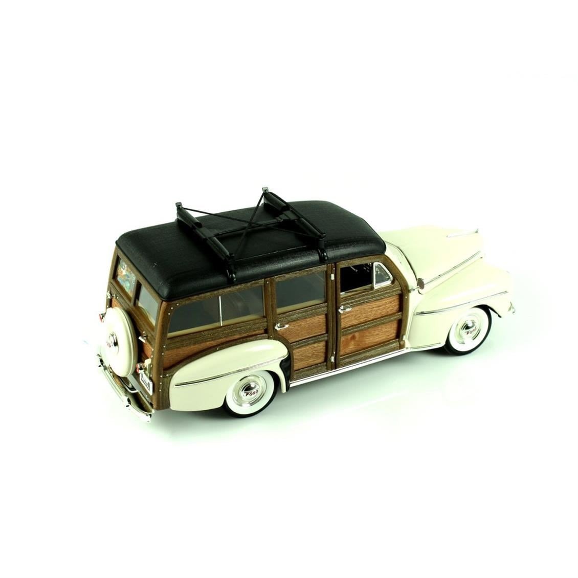 Road Signature 20028 1/18 Ölçek, 1948 Ford Woody, Cream, Sergilemeye Hazır Metal Araba Modeli