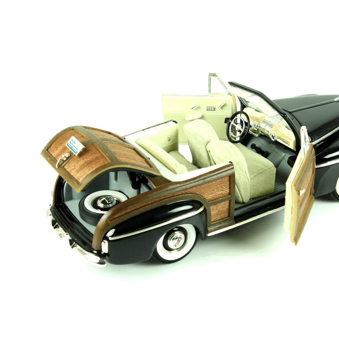 Road Signature 20048 1/18 Ölçek, 1946 Ford Sportsman (Wood Frame), Black, Sergilemeye Hazır Metal Araba Modeli
