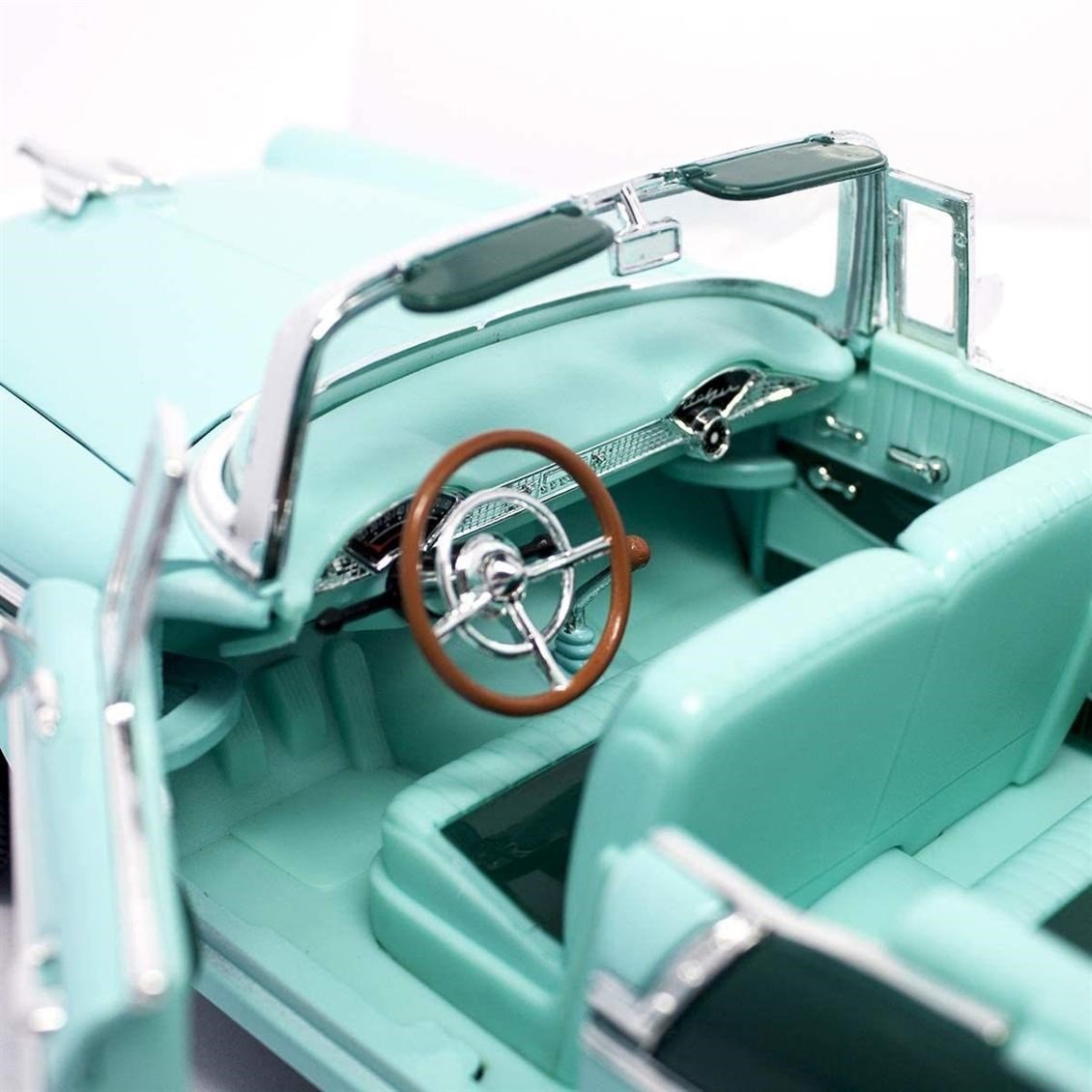 Road Signature 92128 1/18 Ölçek, 1956 Chevrolet Belair, Green, Sergilemeye Hazır Metal Araba Modeli