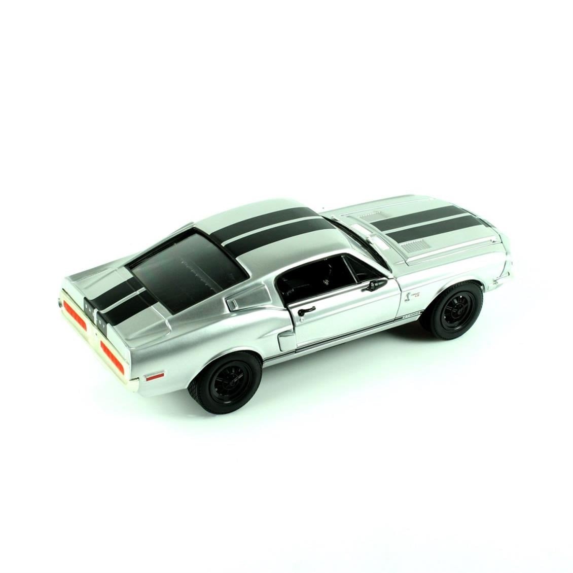 Road Signature 92168 1/18 Ölçek, 1969 Shelby GT500KR, Chrome, Sergilemeye Hazır Metal Araba Modeli