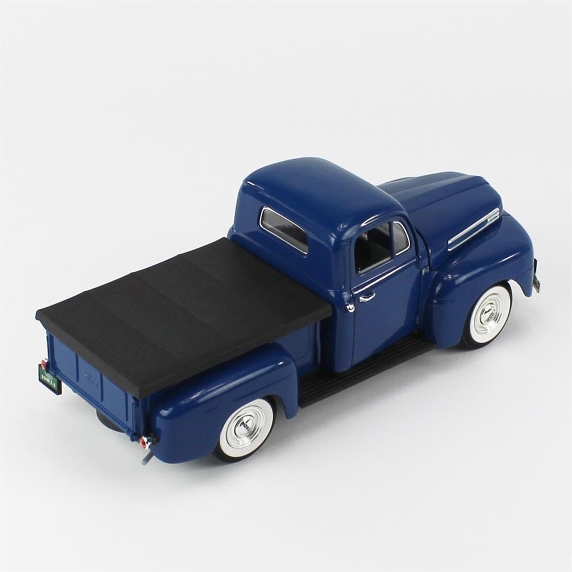 Road Signature 92218 1/18 Ölçek, 1948 Ford F-1 Pickup With Flatbed Cov, Blue, Sergilemeye Hazır Metal Araba Modeli