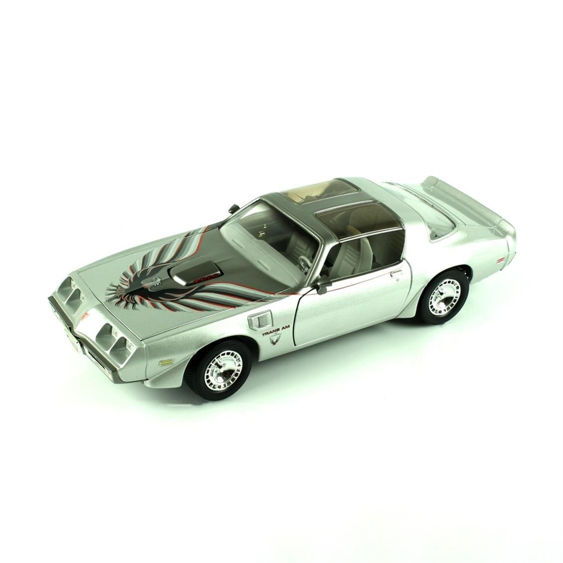 Road Signature 92378 1/18 Ölçek, 1979 Pontiac Firebird Transam, Silver, Sergilemeye Hazır Metal Araba Modeli
