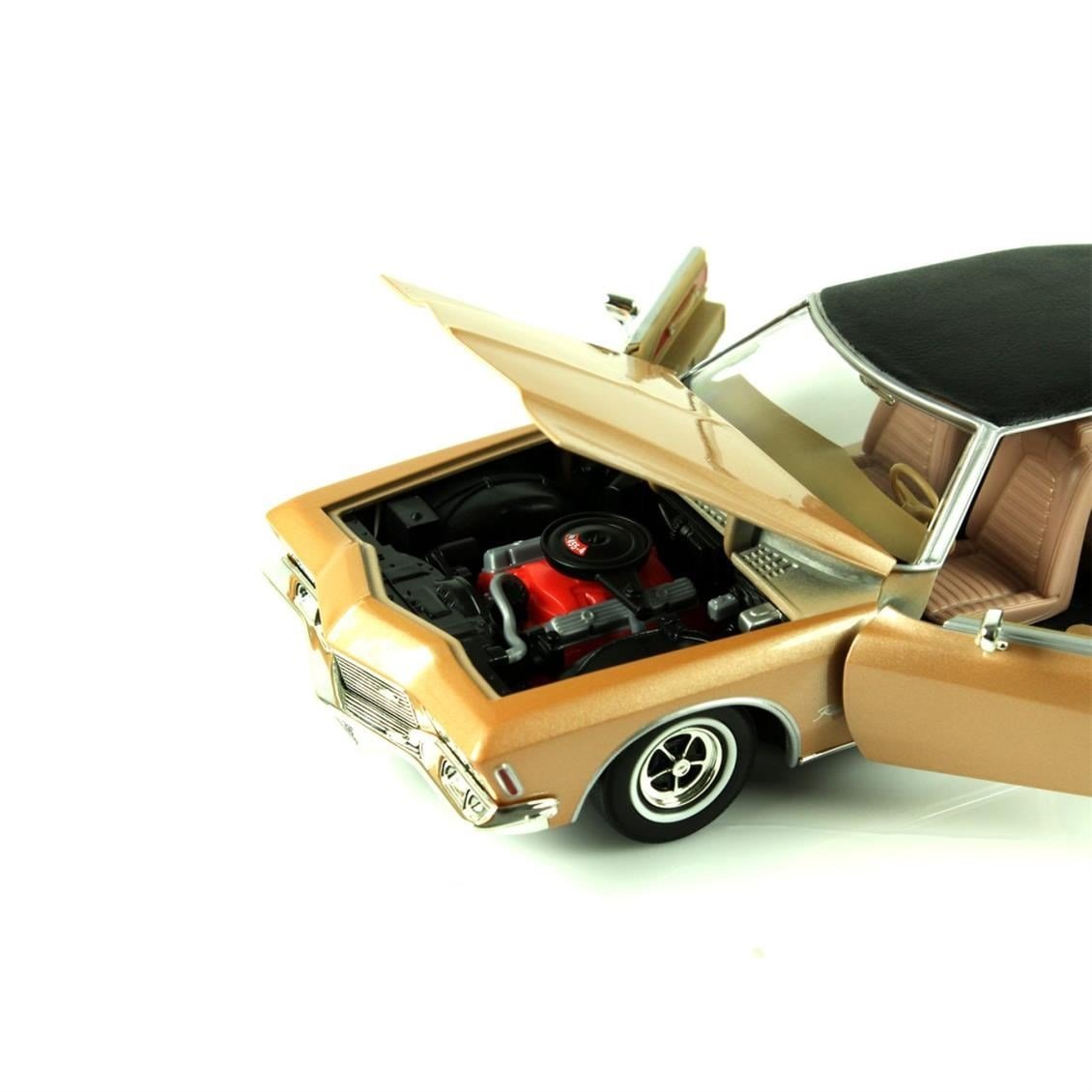 Road Signature 92558 1/18 Ölçek, 1971 Buick Riviera GS Vinil Top, Brown, Sergilemeye Hazır Metal Araba Modeli