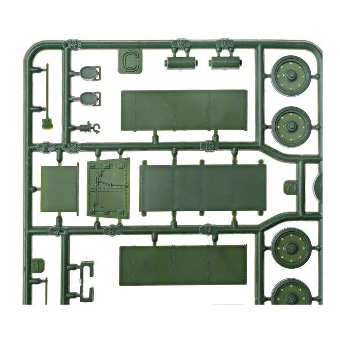 Roden 713 1/72 Ölçek, FWD Model B 3 ton and BL 8-inch howitzer