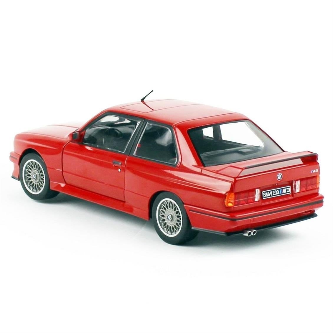 Solido 1801502 1/18 Ölçek, 1990 Bmw M3 E30 Sport Evo, Kırmızı, Sergilemeye Hazır Metal Araba Modeli
