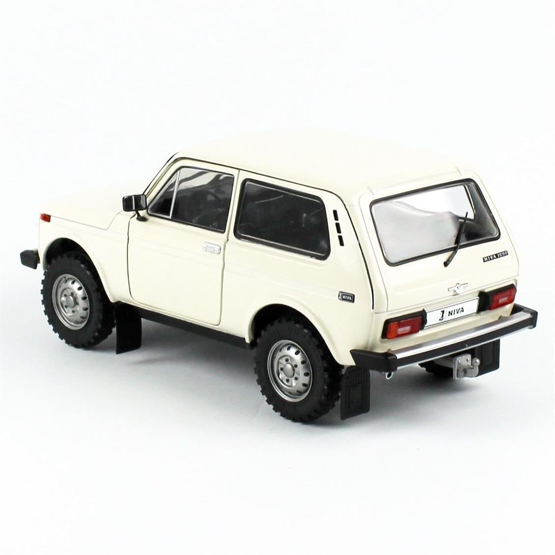 Solido 1807301 1/18 Ölçek, 1980 Lada Niva, Krem Beyaz, Sergilemeye Hazır Metal Araba Modeli