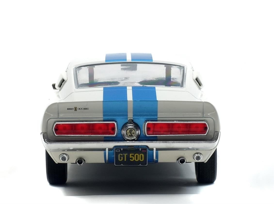 Solido S1802901 1/18 Ölçek, 1967 Shelby Mustang GT500-Beyaz üzeri Mavi Çizgili-Sergilemeye Hazır Metal Araba Modeli