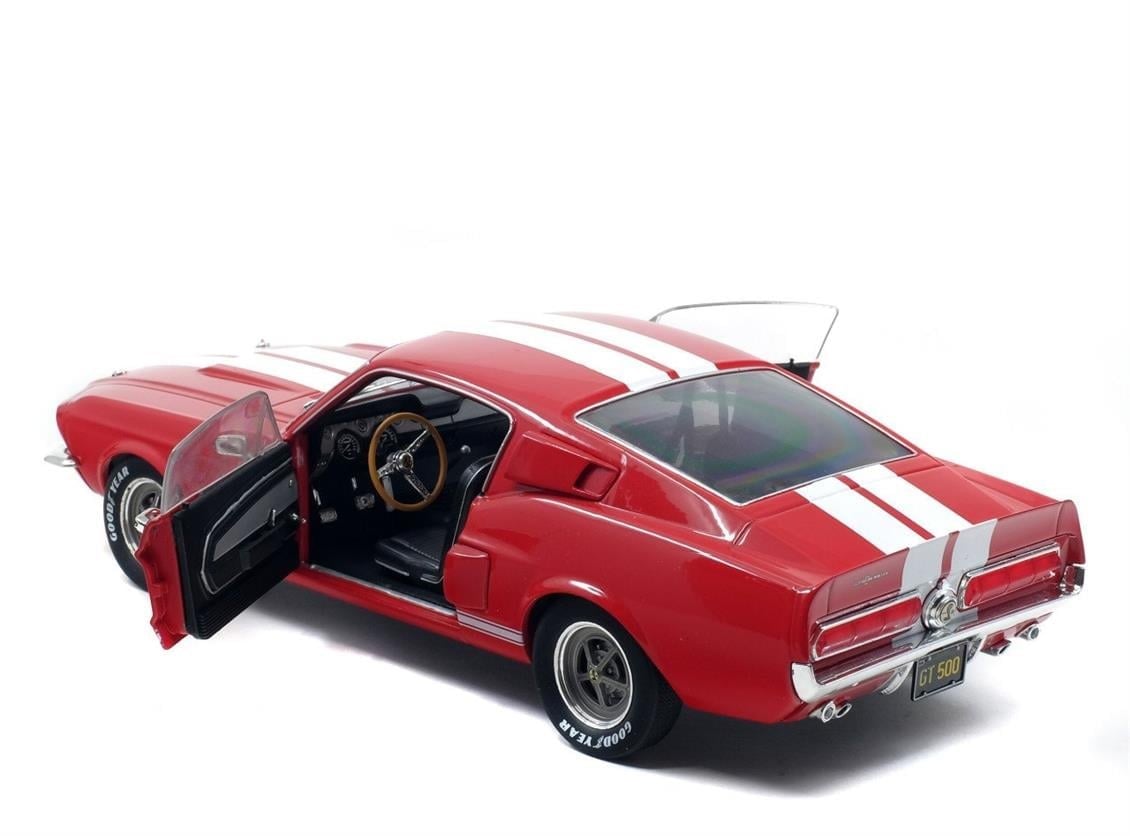 Solido S1802902 1/18 Ölçek, 1967 Shelby Mustang GT500-Kırmızı üzeri Beyaz Çizgili-Sergilemeye Hazır Metal Araba Modeli