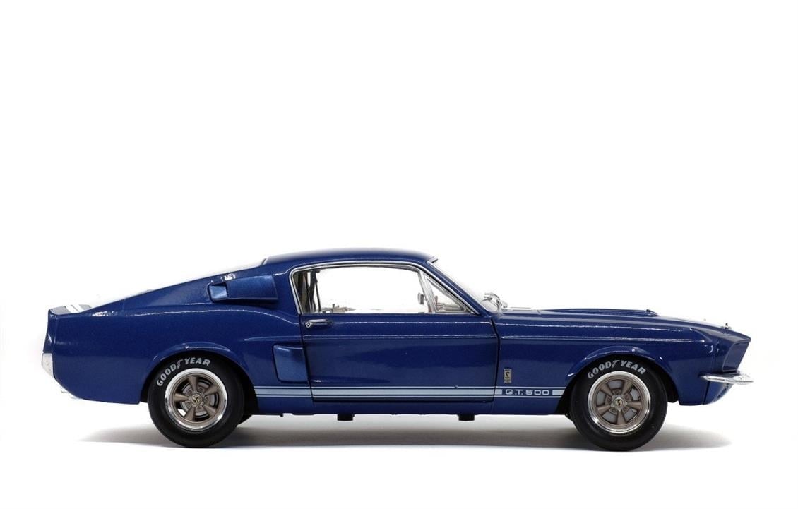 Solido S1802903 1/18 Ölçek, 1967 Shelby Mustang GT500-Mavi üzeri Beyaz Çizgili-Sergilemeye Hazır Metal Araba Modeli