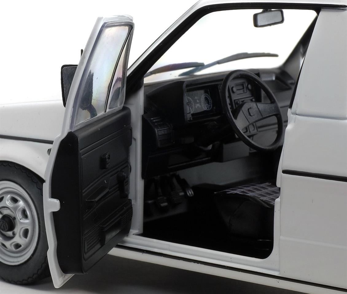 Solido S1803501 1/18 Ölçek, 1982 Volkswagen Caddy Mk1-Beyaz-Sergilemeye Hazır Metal Araba Modeli