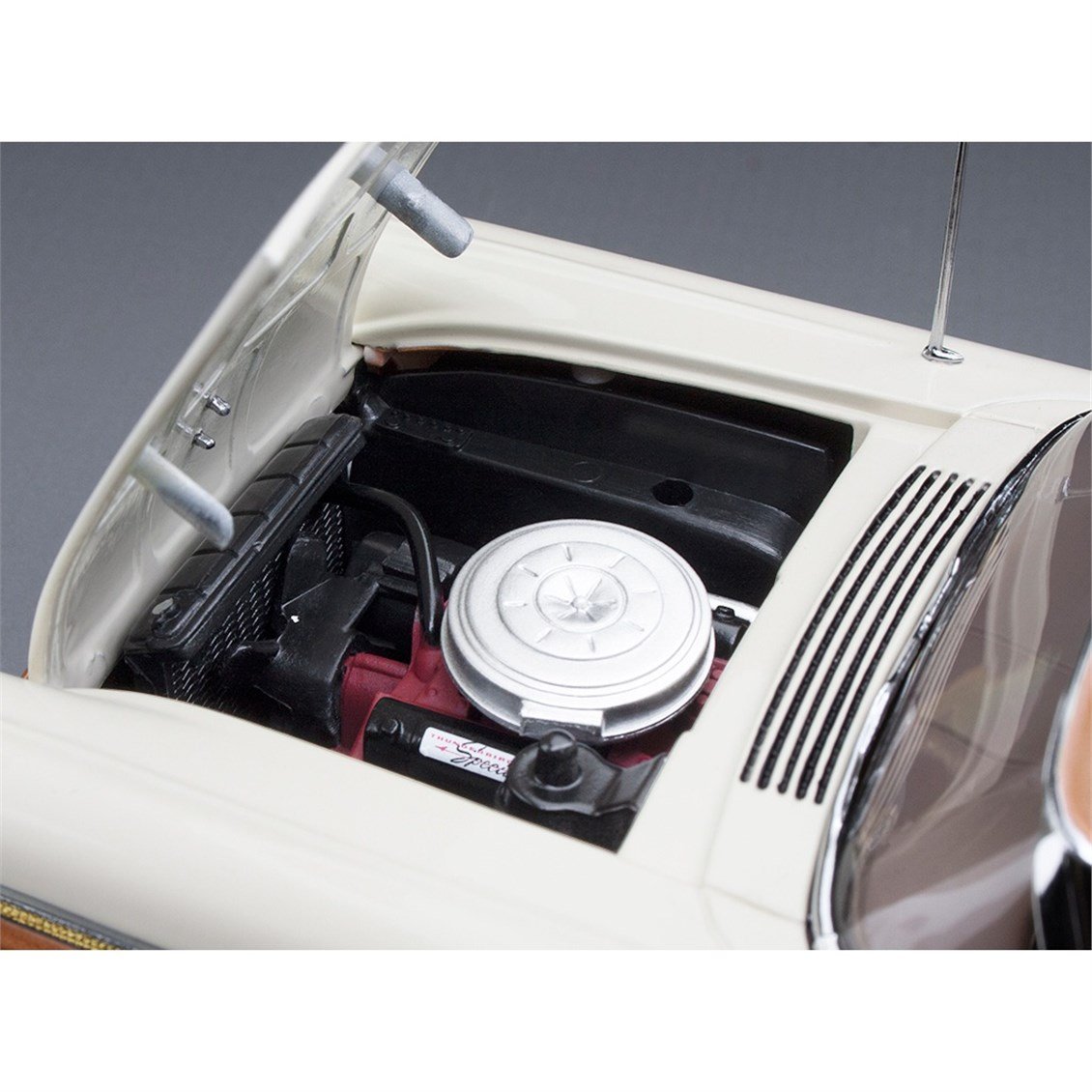 Sunstar 1349 1/18 Ölçek, 1957 Ford Fairlane 500 Skyliner, Doeskin Tan/Colonial White, Sergilemeye Hazır Metal Araba Modeli