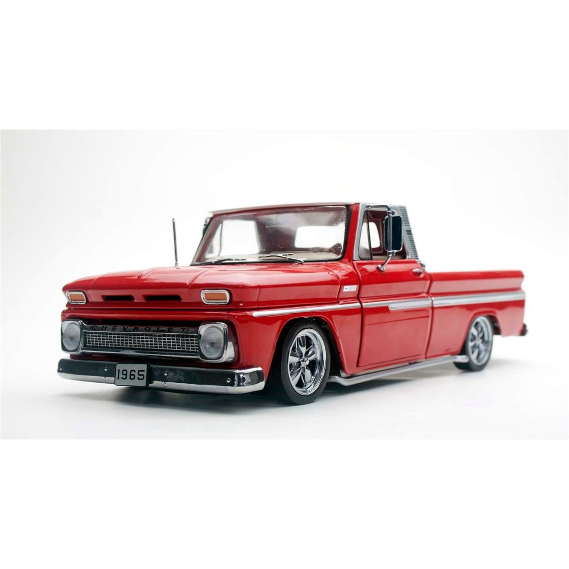 Sunstar 1365 1/18 Ölçek, 1965 Chevrolet C-10 Styleside Alçaltılmış Kamyonet, Kırmızı, Sergilemeye Hazır Metal Araba Modeli