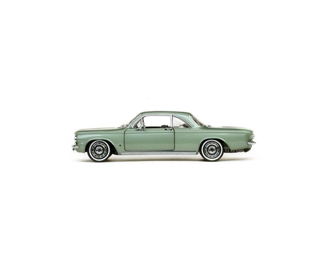 Sunstar 1483 1/18 Ölçek, 1963 Chevrolet Corvair Coupe, Defne Yeşili, Sergilemeye Hazır Metal Araba Modeli