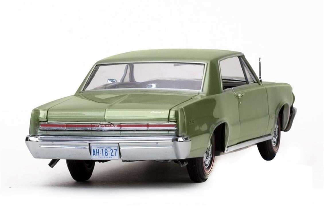 Sunstar 1827 1/18 Ölçek, 1964 Pontiac GTO, Çam Yeşili, Sergilemeye Hazır Metal Araba Modeli