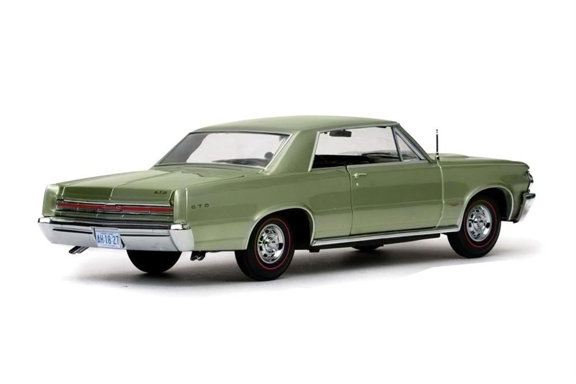 Sunstar 1827 1/18 Ölçek, 1964 Pontiac GTO, Çam Yeşili, Sergilemeye Hazır Metal Araba Modeli
