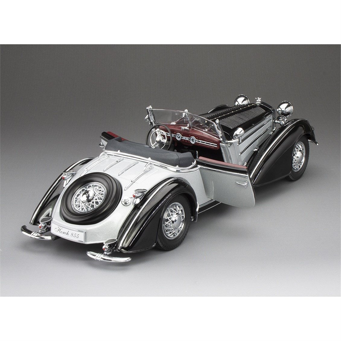 Sunstar 2410 1/18 Ölçek, 1939 Horch 855 Roadster, Gri Gümüş/Koyu Mavi, Sergilemeye Hazır Metal Araba Modeli