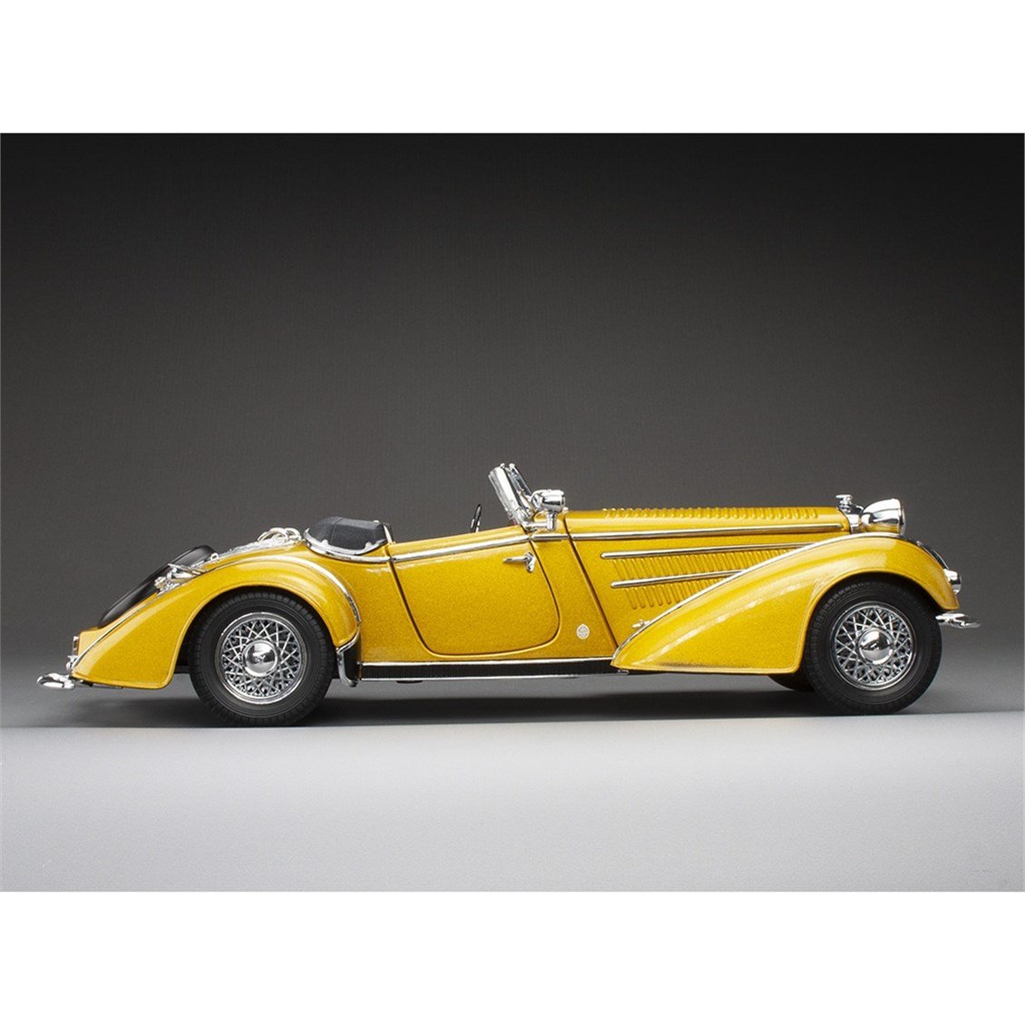 Sunstar 2411 1/18 Ölçek, 1939 Horch 855 Roadster, Altın, Sergilemeye Hazır Metal Araba Modeli