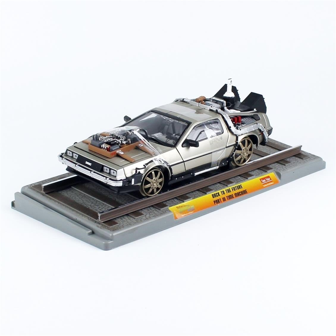 Sunstar 2714 1/18 Ölçek, Delorean (Geleceğe Dönüş III- Demiryolu Versiyonu) Krom Renk, Sergilemeye Hazır Metal Araba Modeli