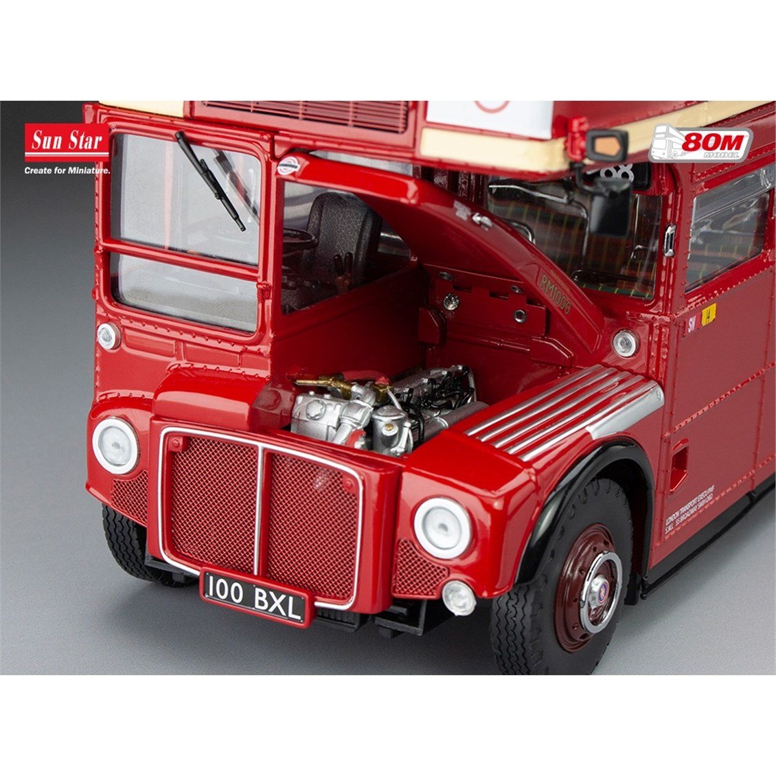 Sunstar 2943 1/24 Ölçek, Routemaster RM1000,100 BXL, Kırmızı, Sergilemeye Hazır Metal Otobüs Modeli