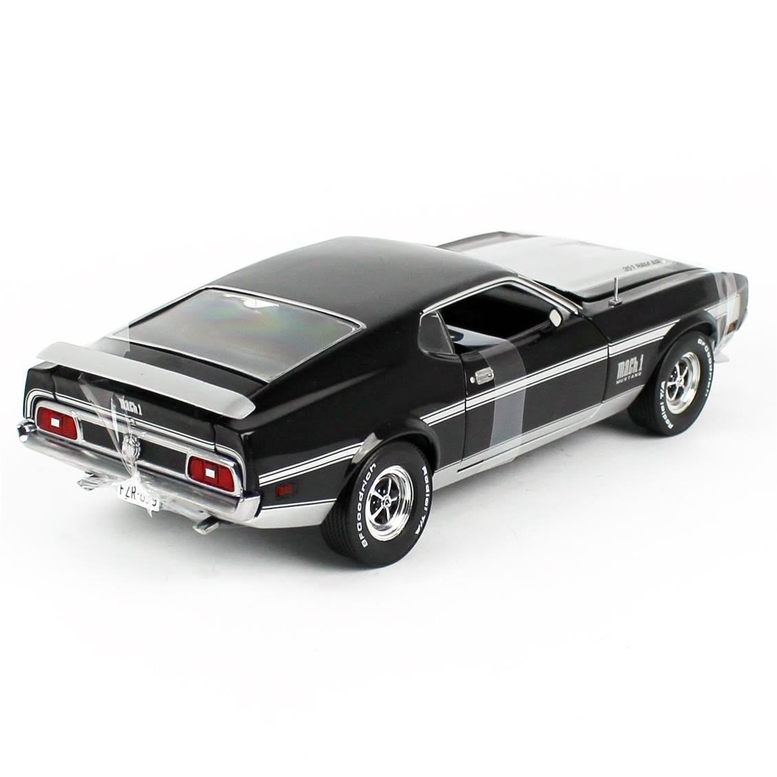 Sunstar 3639 1/18 Ölçek, 1971 Ford Mustang MACH 1, Kuzgun Siyahı, Sergilemeye Hazır Metal Araba Modeli