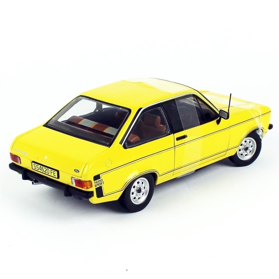 Sunstar 4620 1/18 Ölçek, 1975 Ford Escort MKII Sport, Sarı, Sergilemeye Hazır Metal Ralli Araba Modeli