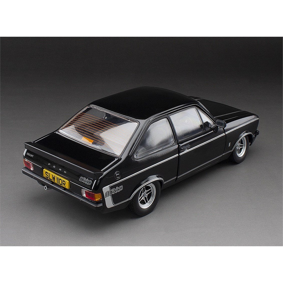 Sunstar 4634 1/18 Ölçek, 1976 Ford Escort MKII RS Mexico-Siyah (RHD), Sergilemeye Hazır Metal Araba Modeli