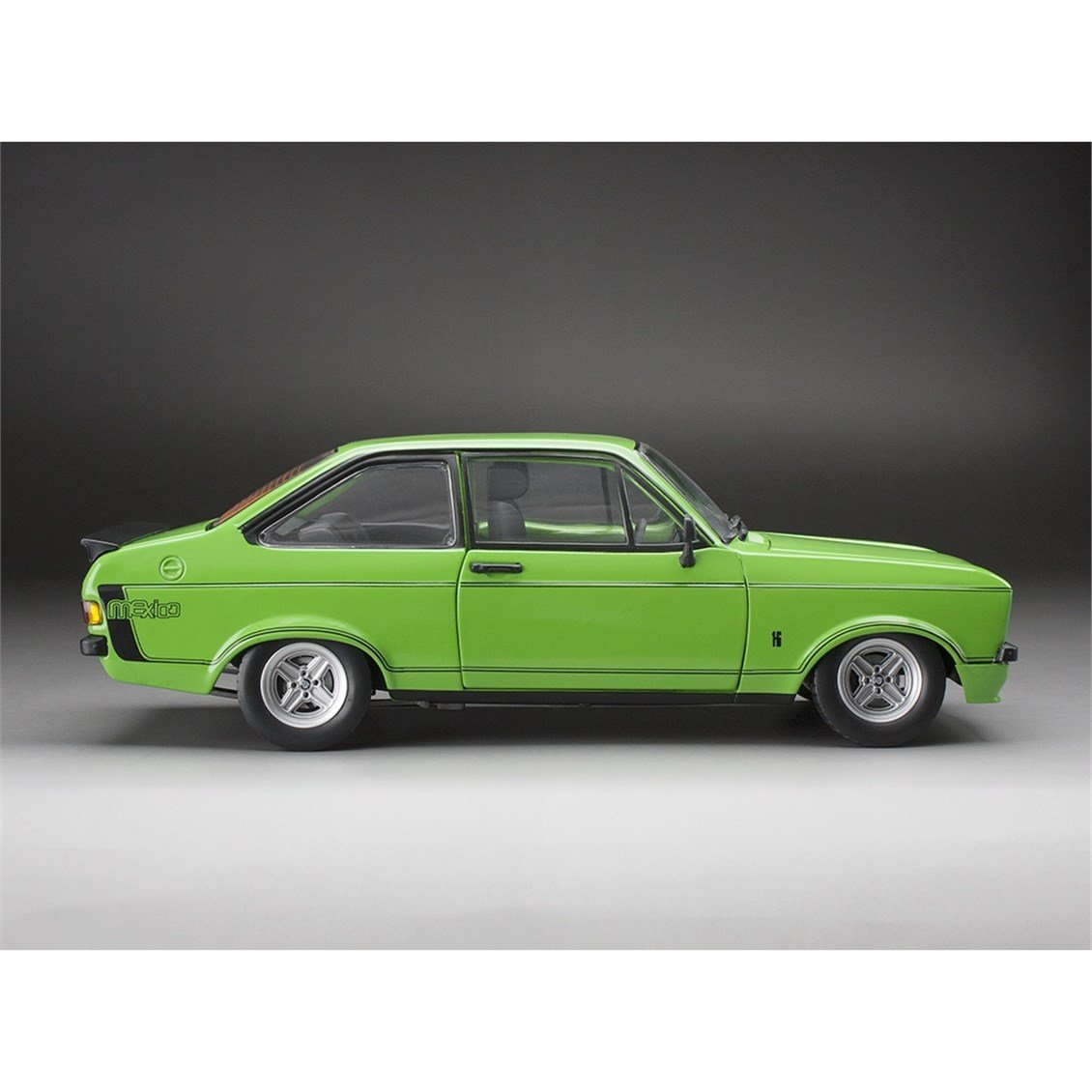 Sunstar 4635 1/18 Ölçek, 1976 Ford Escort MKII RS Mexico-Yeşil (RHD),, Sergilemeye Hazır Metal Araba Modeli