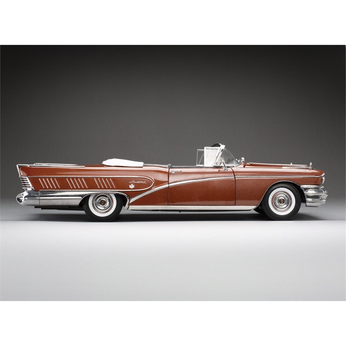 Sunstar 4822 1/18 Ölçek, 1958 Buick Limited Open Convertible, Granat Kırmızı, Sergilemeye Hazır Metal Araba Modeli