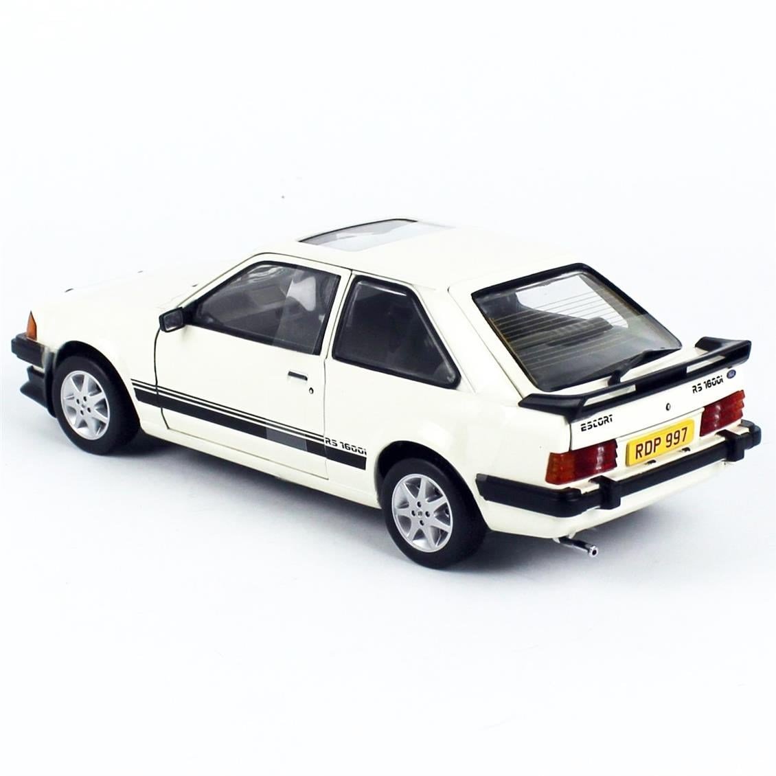 Sunstar 4997R 1/18 Ölçek, 1984 Ford Escort RS1600i, Diamond White (RHD), Sergilemeye Hazır Metal Ralli Araba Modeli