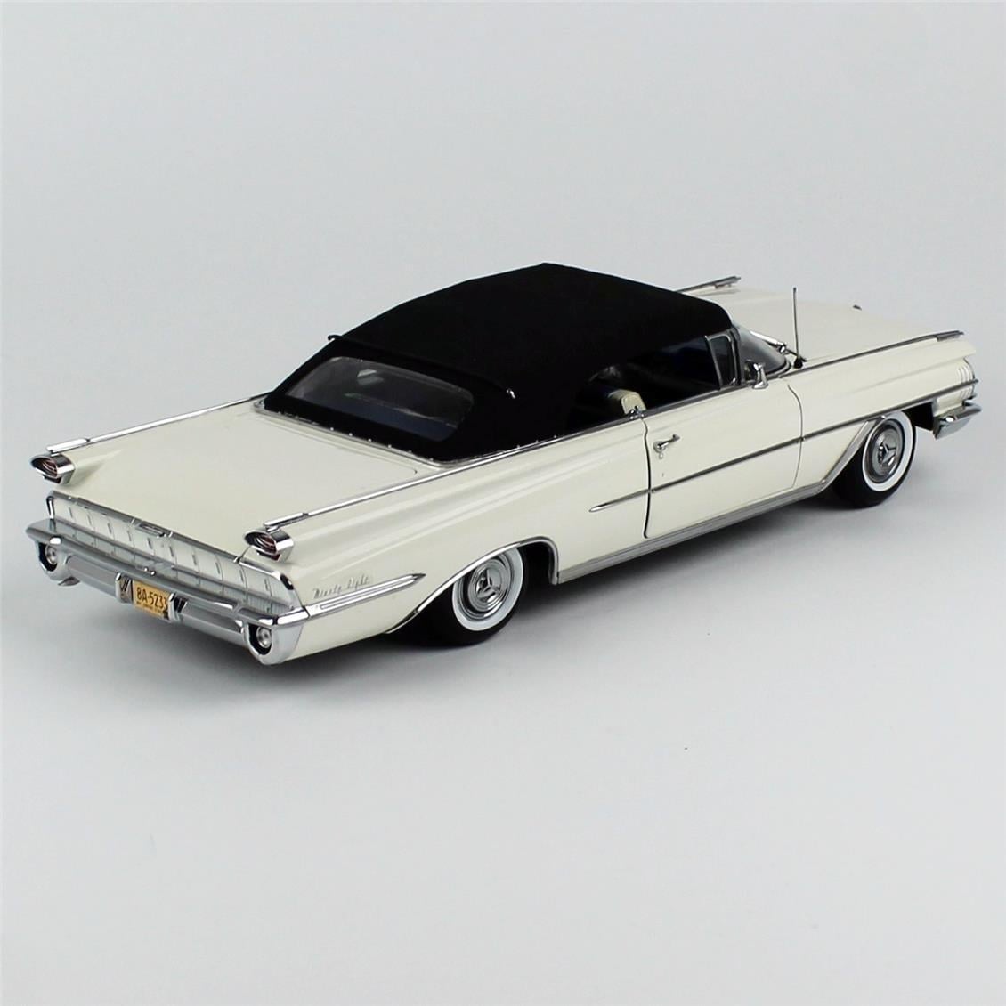 Sunstar 5233 1/18 Ölçek, 1959 Oldsmobile-98,Tek Kapı, Kapalı Tenteli, Polaris Beyazı, Sergilemeye Hazır Metal Araba Modeli